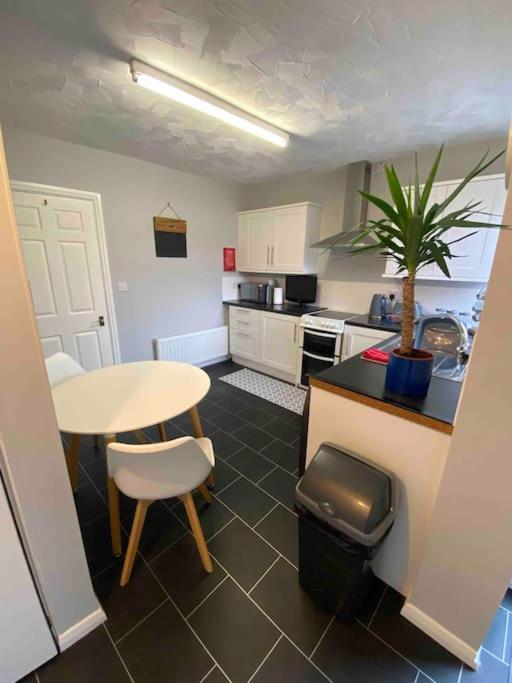 Вилла Seaside 2 Bed Townhouse, Near Cleethorpes Station Экстерьер фото